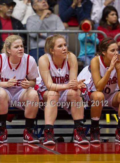 Thumbnail 3 in San Joaquin Memorial vs Lindsay (CIF CS D4 Final) photogallery.