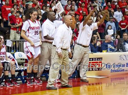 Thumbnail 1 in San Joaquin Memorial vs Lindsay (CIF CS D4 Final) photogallery.