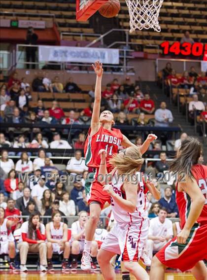 Thumbnail 2 in San Joaquin Memorial vs Lindsay (CIF CS D4 Final) photogallery.