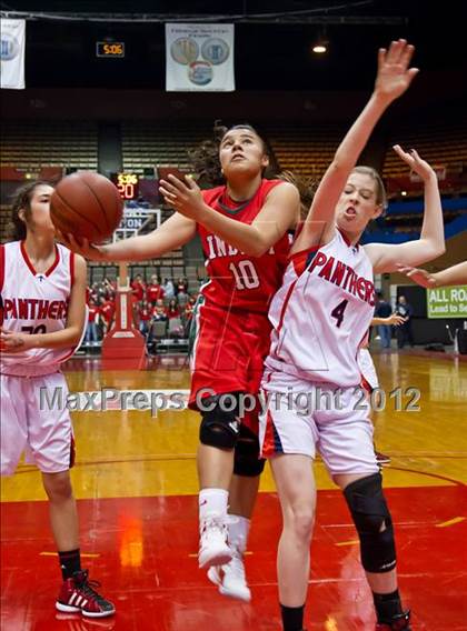 Thumbnail 1 in San Joaquin Memorial vs Lindsay (CIF CS D4 Final) photogallery.