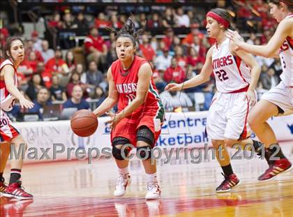 Thumbnail 3 in San Joaquin Memorial vs Lindsay (CIF CS D4 Final) photogallery.
