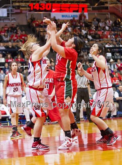 Thumbnail 3 in San Joaquin Memorial vs Lindsay (CIF CS D4 Final) photogallery.
