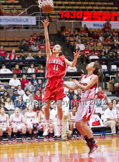 Thumbnail 2 in San Joaquin Memorial vs Lindsay (CIF CS D4 Final) photogallery.