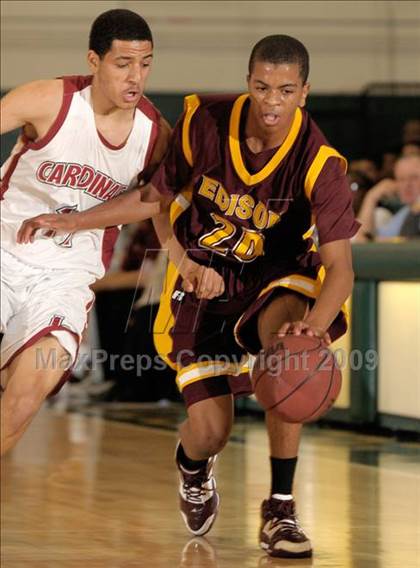 Thumbnail 2 in Laguna Creek vs. Edison (Hoops Classic 2009) photogallery.