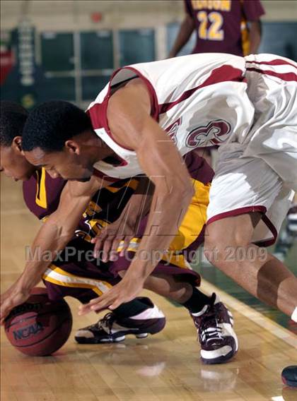 Thumbnail 2 in Laguna Creek vs. Edison (Hoops Classic 2009) photogallery.