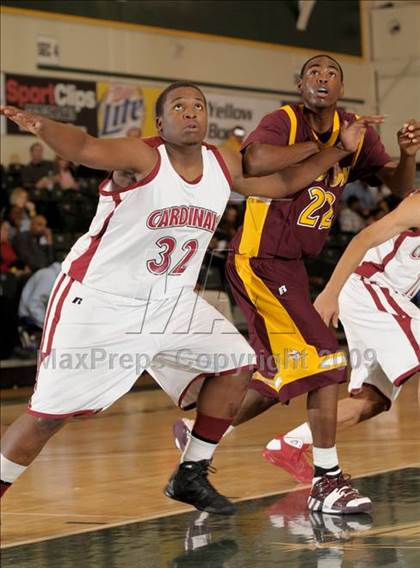 Thumbnail 1 in Laguna Creek vs. Edison (Hoops Classic 2009) photogallery.