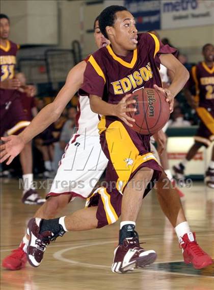 Thumbnail 3 in Laguna Creek vs. Edison (Hoops Classic 2009) photogallery.