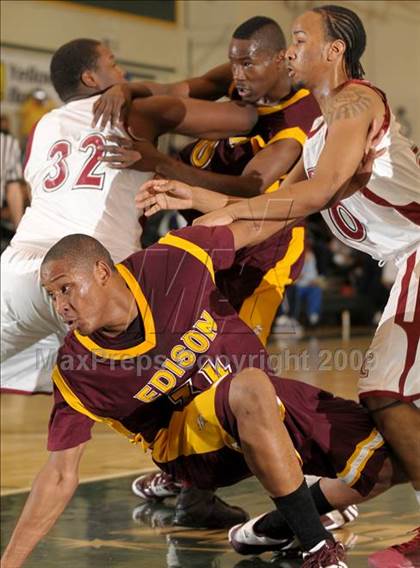 Thumbnail 3 in Laguna Creek vs. Edison (Hoops Classic 2009) photogallery.