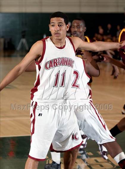 Thumbnail 3 in Laguna Creek vs. Edison (Hoops Classic 2009) photogallery.