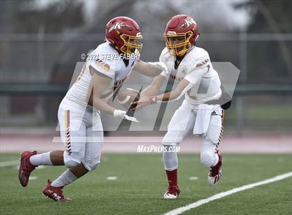 Thumbnail 1 in Kamiakin @ Graham-Kapowsin (WIAA 4A Semifinal) photogallery.