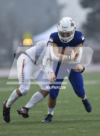 Thumbnail 1 in Kamiakin @ Graham-Kapowsin (WIAA 4A Semifinal) photogallery.