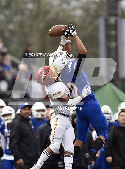 Thumbnail 1 in Kamiakin @ Graham-Kapowsin (WIAA 4A Semifinal) photogallery.