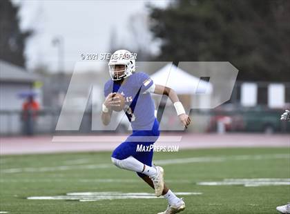 Thumbnail 2 in Kamiakin @ Graham-Kapowsin (WIAA 4A Semifinal) photogallery.