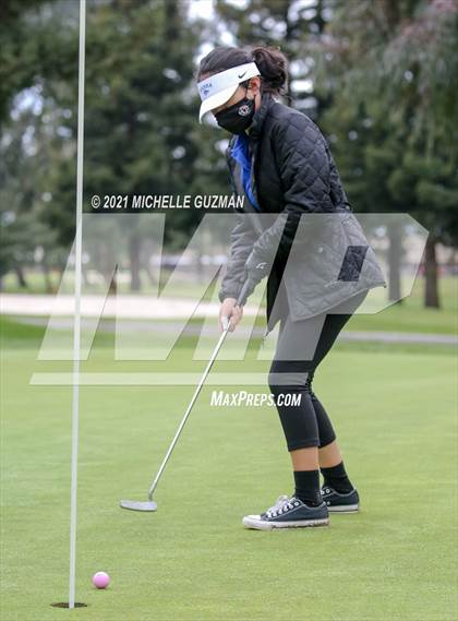 Thumbnail 2 in Oakdale Golf Meet photogallery.