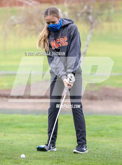Thumbnail 2 in Oakdale Golf Meet photogallery.