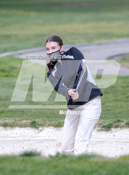 Thumbnail 1 in Oakdale Golf Meet photogallery.