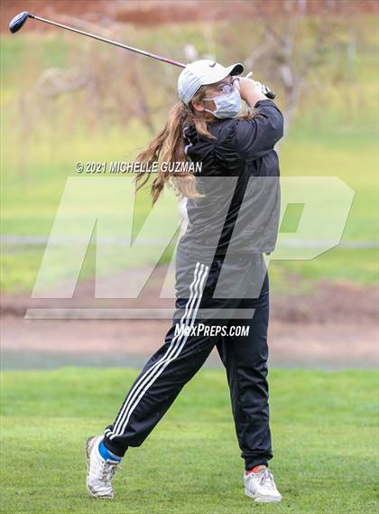 Thumbnail 1 in Oakdale Golf Meet photogallery.