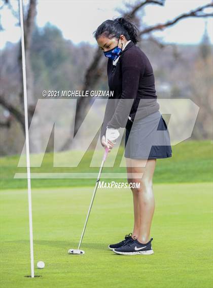 Thumbnail 2 in Oakdale Golf Meet photogallery.