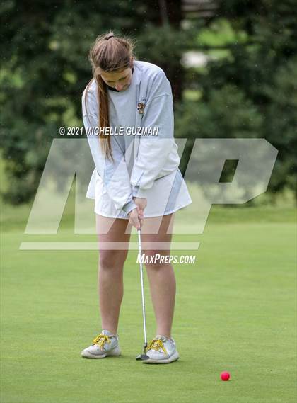 Thumbnail 1 in Oakdale Golf Meet photogallery.