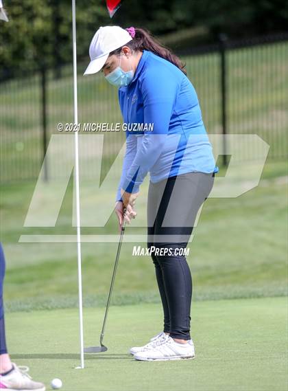 Thumbnail 2 in Oakdale Golf Meet photogallery.