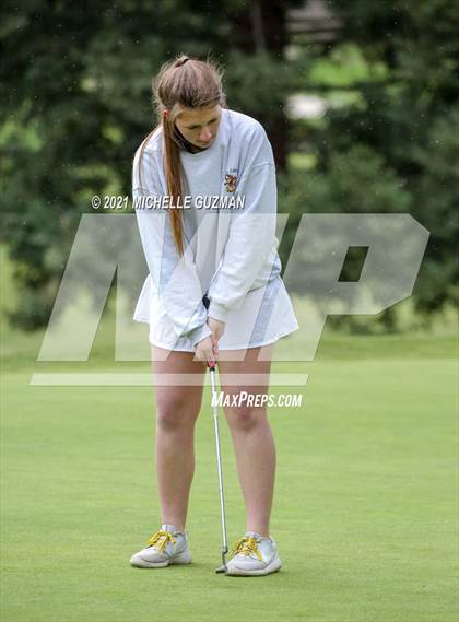 Thumbnail 2 in Oakdale Golf Meet photogallery.