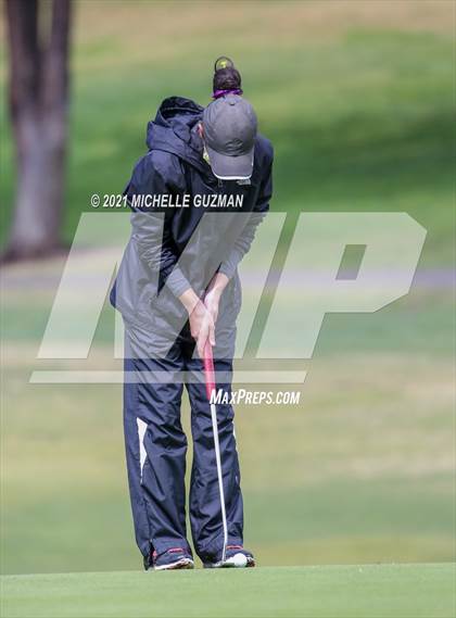 Thumbnail 2 in Oakdale Golf Meet photogallery.