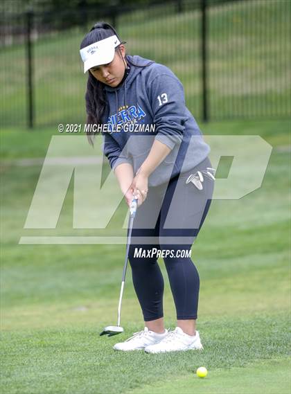 Thumbnail 3 in Oakdale Golf Meet photogallery.