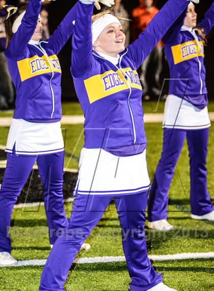 Thumbnail 2 in Leonard vs Edgewood (UIL 2A Bi-District Playoff) photogallery.