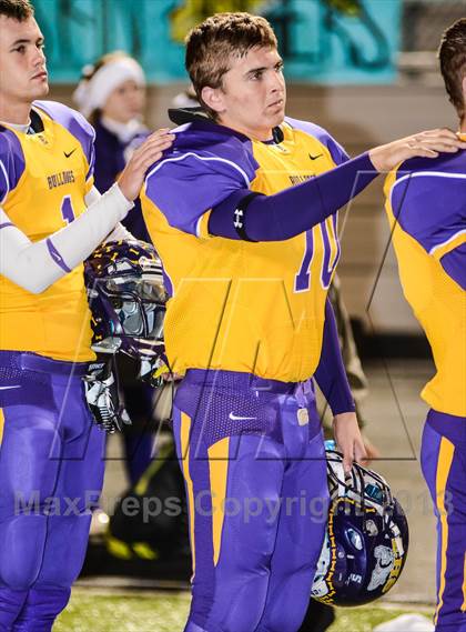 Thumbnail 3 in Leonard vs Edgewood (UIL 2A Bi-District Playoff) photogallery.