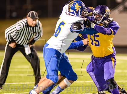 Thumbnail 1 in Leonard vs Edgewood (UIL 2A Bi-District Playoff) photogallery.