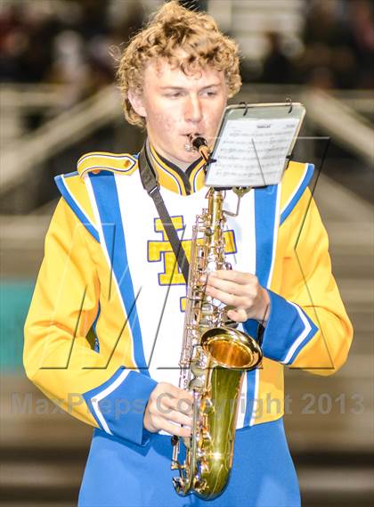 Thumbnail 2 in Leonard vs Edgewood (UIL 2A Bi-District Playoff) photogallery.