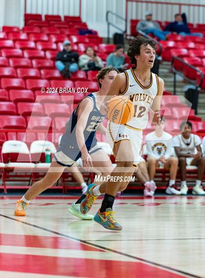 Thumbnail 2 in Shiloh Christian vs Lake Hamilton (Billy Ply Classic) photogallery.