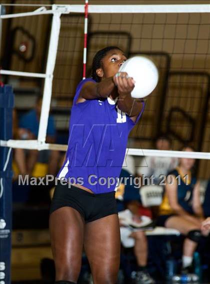 Thumbnail 3 in Johansen @ Gregori photogallery.
