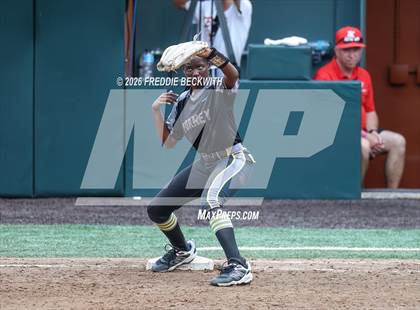 Thumbnail 3 in Katy vs. Forney (UIL 6A D2 Softball Final) photogallery.
