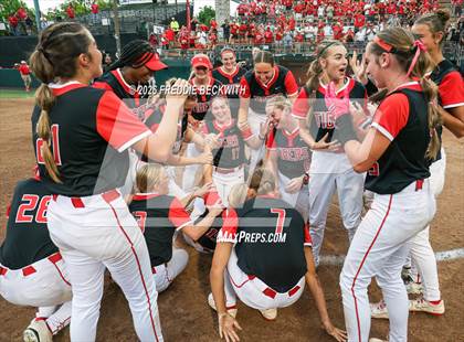 Thumbnail 1 in Katy vs. Forney (UIL 6A D2 Softball Final) photogallery.