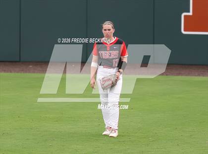 Thumbnail 3 in Katy vs. Forney (UIL 6A D2 Softball Final) photogallery.