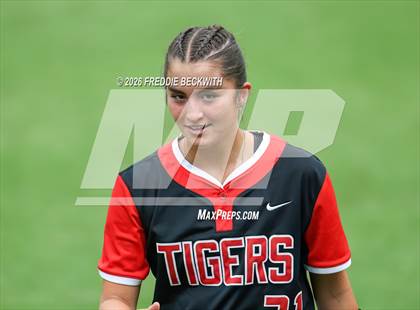 Thumbnail 1 in Katy vs. Forney (UIL 6A D2 Softball Final) photogallery.