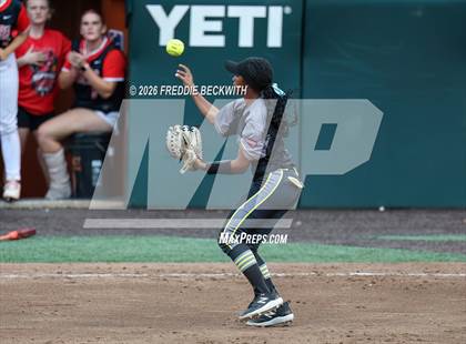 Thumbnail 3 in Katy vs. Forney (UIL 6A D2 Softball Final) photogallery.