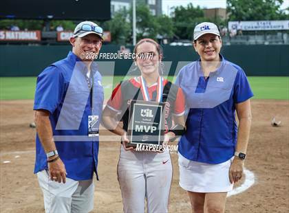 Thumbnail 1 in Katy vs. Forney (UIL 6A D2 Softball Final) photogallery.