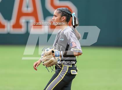 Thumbnail 3 in Katy vs. Forney (UIL 6A D2 Softball Final) photogallery.