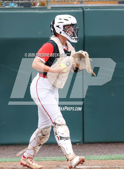 Thumbnail 2 in Katy vs. Forney (UIL 6A D2 Softball Final) photogallery.