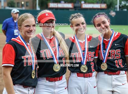 Thumbnail 1 in Katy vs. Forney (UIL 6A D2 Softball Final) photogallery.