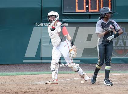 Thumbnail 1 in Katy vs. Forney (UIL 6A D2 Softball Final) photogallery.