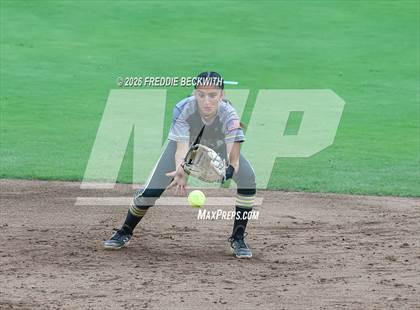 Thumbnail 1 in Katy vs. Forney (UIL 6A D2 Softball Final) photogallery.