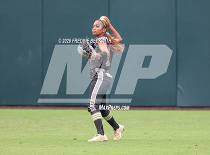 Thumbnail 1 in Katy vs. Forney (UIL 6A D2 Softball Final) photogallery.