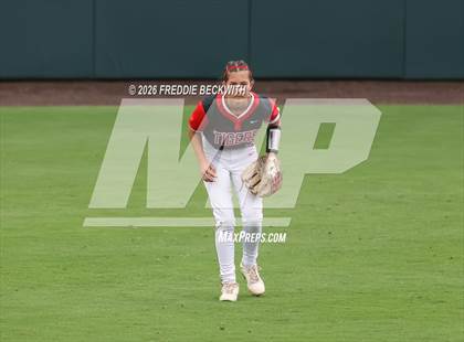 Thumbnail 1 in Katy vs. Forney (UIL 6A D2 Softball Final) photogallery.