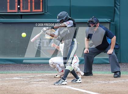 Thumbnail 3 in Katy vs. Forney (UIL 6A D2 Softball Final) photogallery.