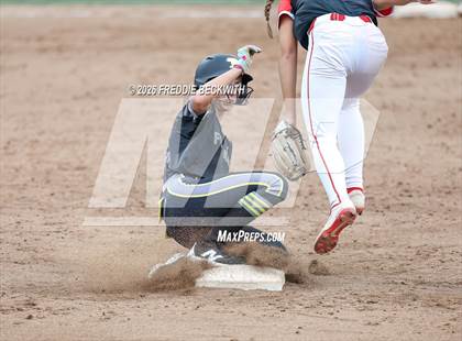 Thumbnail 1 in Katy vs. Forney (UIL 6A D2 Softball Final) photogallery.