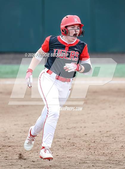 Thumbnail 3 in Katy vs. Forney (UIL 6A D2 Softball Final) photogallery.