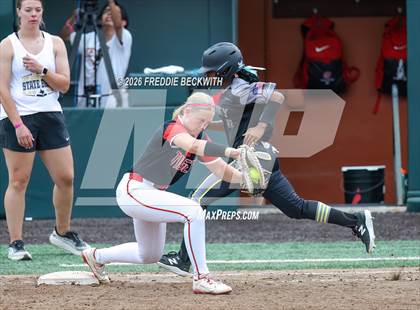 Thumbnail 1 in Katy vs. Forney (UIL 6A D2 Softball Final) photogallery.